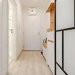 Апартаменты Skyflat Bratislava-new Near Airport Free Parking