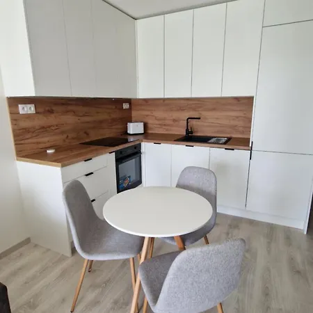Apartment Skyflat Bratislava-new Near Airport Bratislava