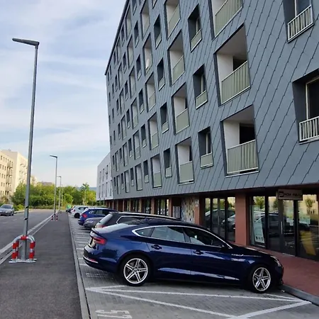 Skyflat Bratislava-new Near Airport Apartment *