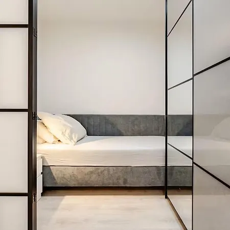 Skyflat Bratislava-new Near Airport Free Parking 公寓