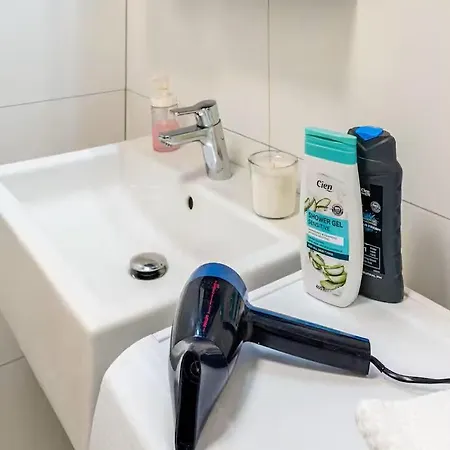 Skyflat Bratislava-new Near Airport Free Parking Apartamento Bratislava