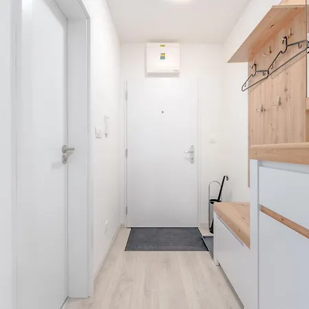 Skyflat Bratislava-new Near Airport Lejlighed Bratislava