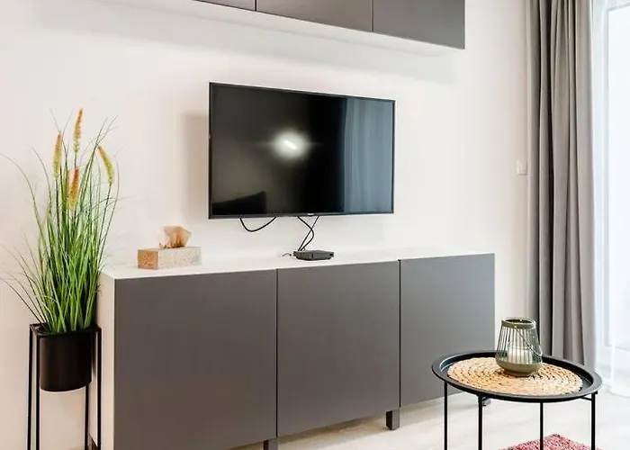 Apartment Skyflat Bratislava-new Near Airport Free Parking *