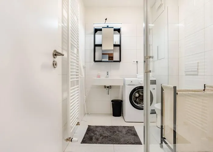 Apartamento Skyflat Bratislava-new Near Airport Free Parking Bratislava