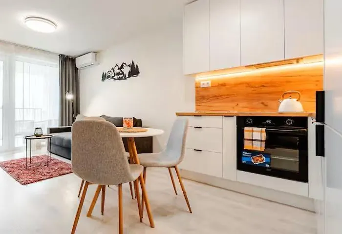 Skyflat Bratislava-new Near Airport Free Parking アパート *