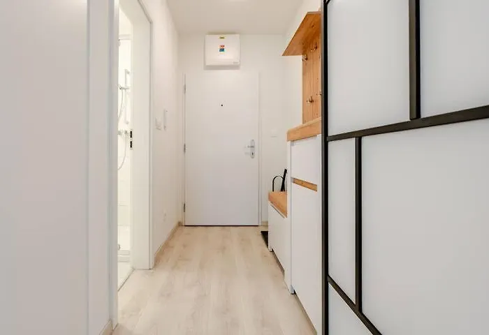 アパート Skyflat Bratislava-new Near Airport Free Parking