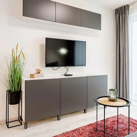 Apartment Skyflat Bratislava-new Near Airport Free Parking *