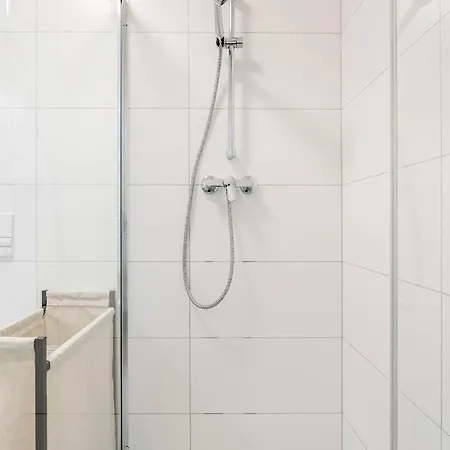 Apartmán Skyflat Bratislava-new Near Airport Free Parking *