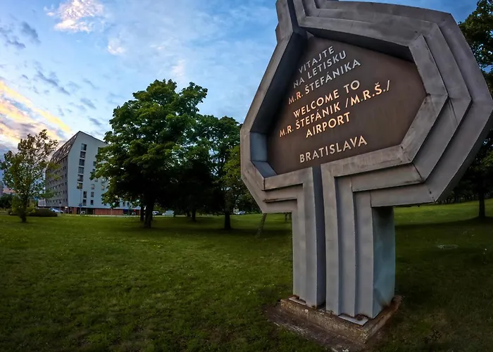 Skyflat Bratislava-new Near Airport Free Parking Διαμέρισμα