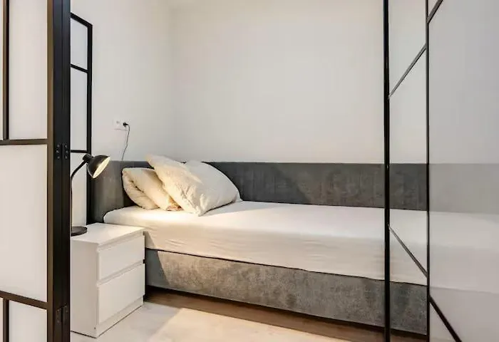 Διαμέρισμα Skyflat Bratislava-new Near Airport Free Parking *